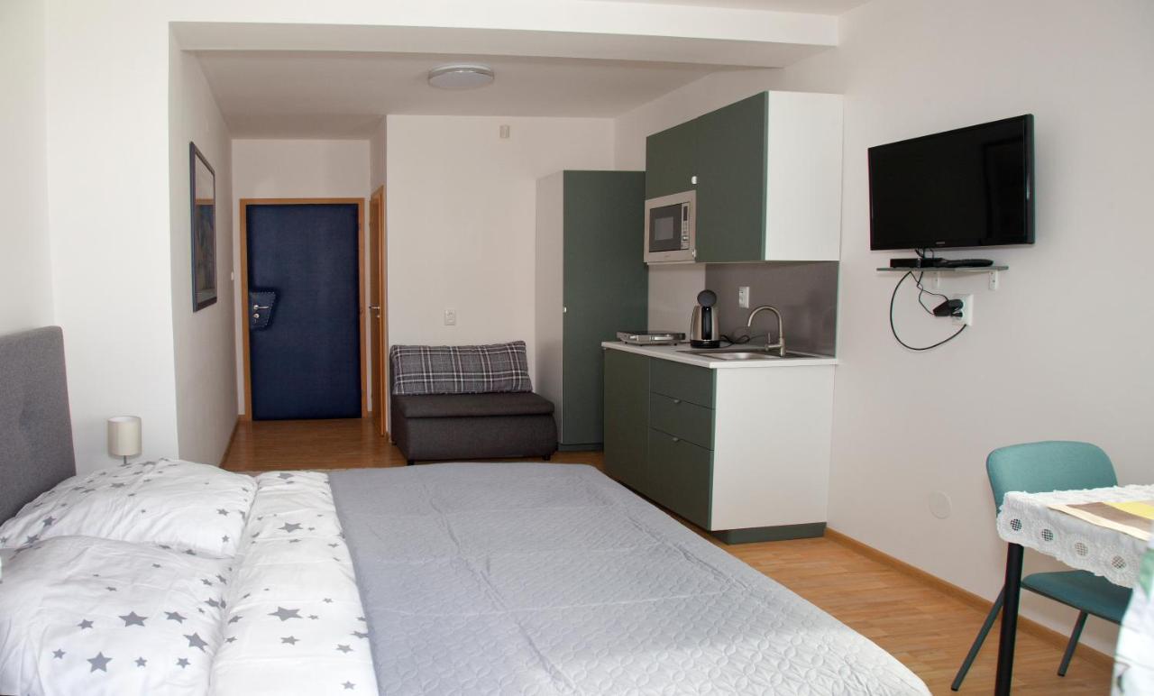 Apartman U Doktora Banska Bystrica Ngoại thất bức ảnh